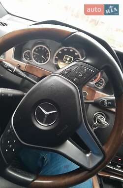 Седан Mercedes-Benz E-Class 2012 в 