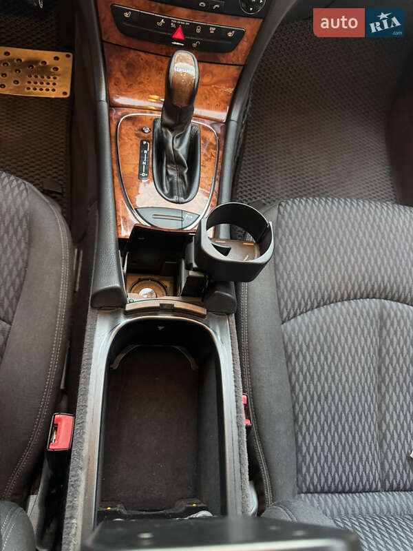 Седан Mercedes-Benz E-Class 2004 в Чугуеве фото 29 Седан Mercedes-Benz E-Class 2004 в Чугуеве