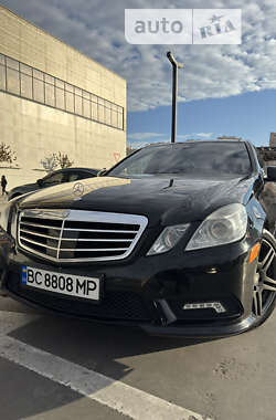 Седан Mercedes-Benz E-Class 2009 в Львові