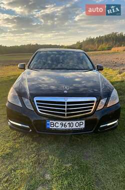 Седан Mercedes-Benz E-Class 2011 в Бродах