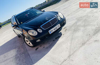 Універсал Mercedes-Benz E-Class 2004 в Дубровиці