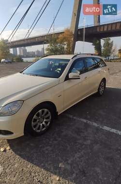 Универсал Mercedes-Benz E-Class 2010 в 