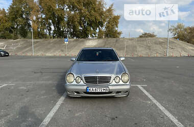 Седан Mercedes-Benz E-Class 2001 в Киеве