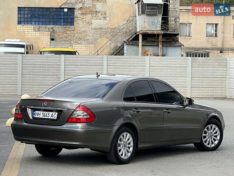 Седан Mercedes-Benz E-Class 2007 в Одессе