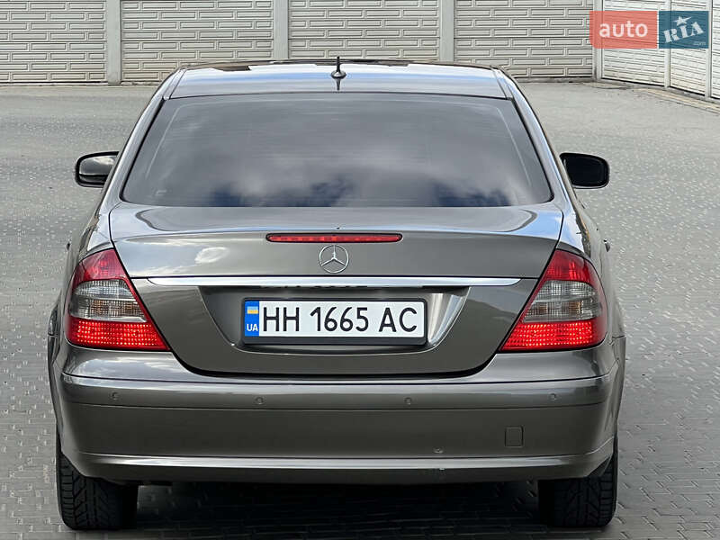 Седан Mercedes-Benz E-Class 2007 в Одессе