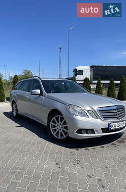 Универсал Mercedes-Benz E-Class 2011 в Киеве