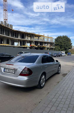 Седан Mercedes-Benz E-Class 2006 в Чернівцях