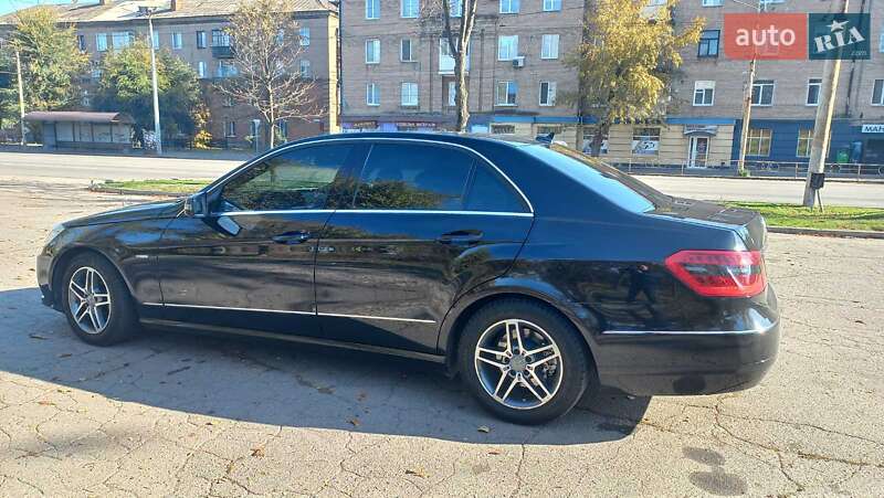 Mercedes-Benz E-Class 2010