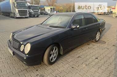 Седан Mercedes-Benz E-Class 2002 в Ужгороде