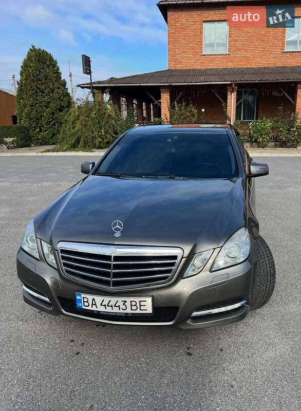 Mercedes-Benz E-Class 2012