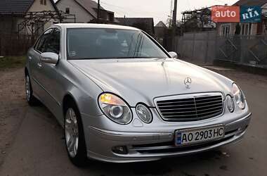 Седан Mercedes-Benz E-Class 2005 в Хусте