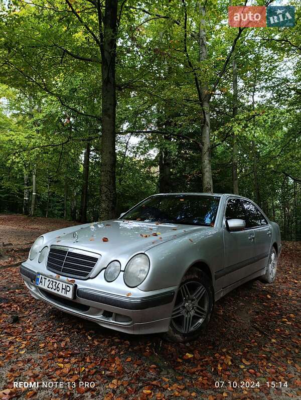 Седан Mercedes-Benz E-Class 2000 в Буковеле