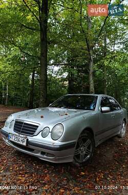 Седан Mercedes-Benz E-Class 2000 в Буковеле