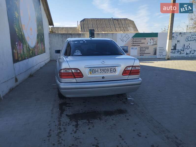 Седан Mercedes-Benz E-Class 1999 в Арцизе