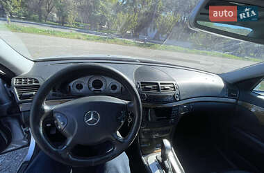 Седан Mercedes-Benz E-Class 2005 в 