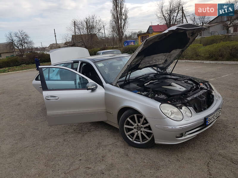 Седан Mercedes-Benz E-Class 2005 в Білгороді-Дністровському