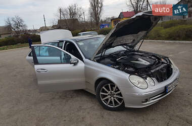 Седан Mercedes-Benz E-Class 2005 в 
