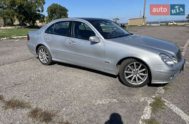 Седан Mercedes-Benz E-Class 2005 в 