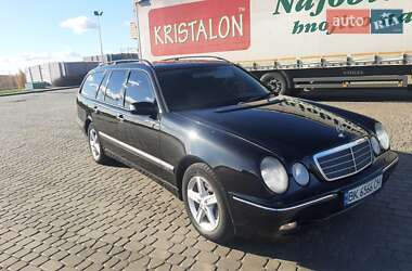 Універсал Mercedes-Benz E-Class 2002 в Острозі