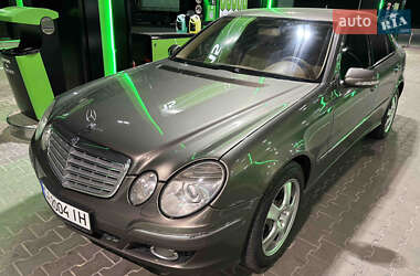 Седан Mercedes-Benz E-Class 2007 в Киеве