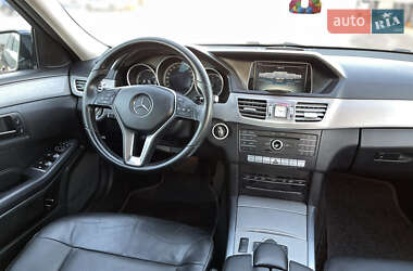Седан Mercedes-Benz E-Class 2015 в 