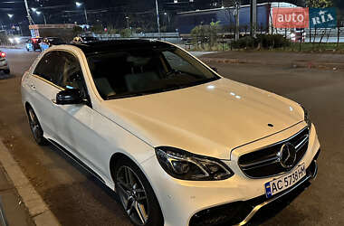 Седан Mercedes-Benz E-Class 2014 в Киеве