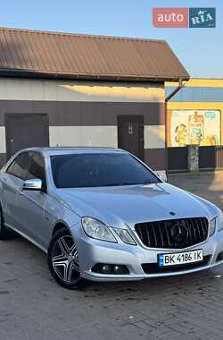 Mercedes-Benz E-Class 2010