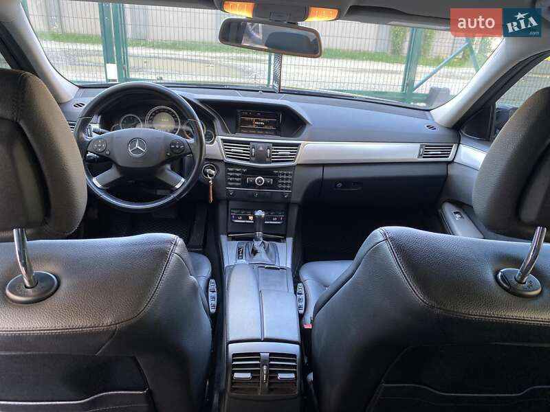 Універсал Mercedes-Benz E-Class 2011 в Івано-Франківську
