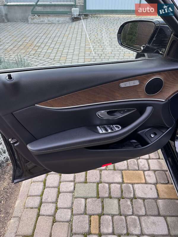 Седан Mercedes-Benz E-Class 2017 в Яворові фото 17 Седан Mercedes-Benz E-Class 2017 в Яворові