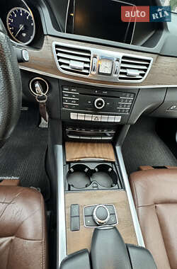 Седан Mercedes-Benz E-Class 2015 в 