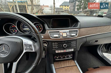 Седан Mercedes-Benz E-Class 2015 в 