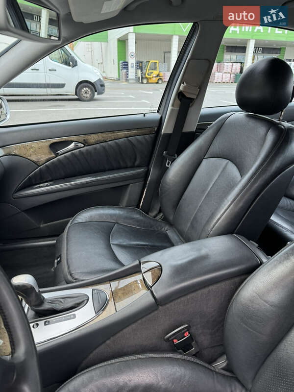 Седан Mercedes-Benz E-Class 2005 в Киеве