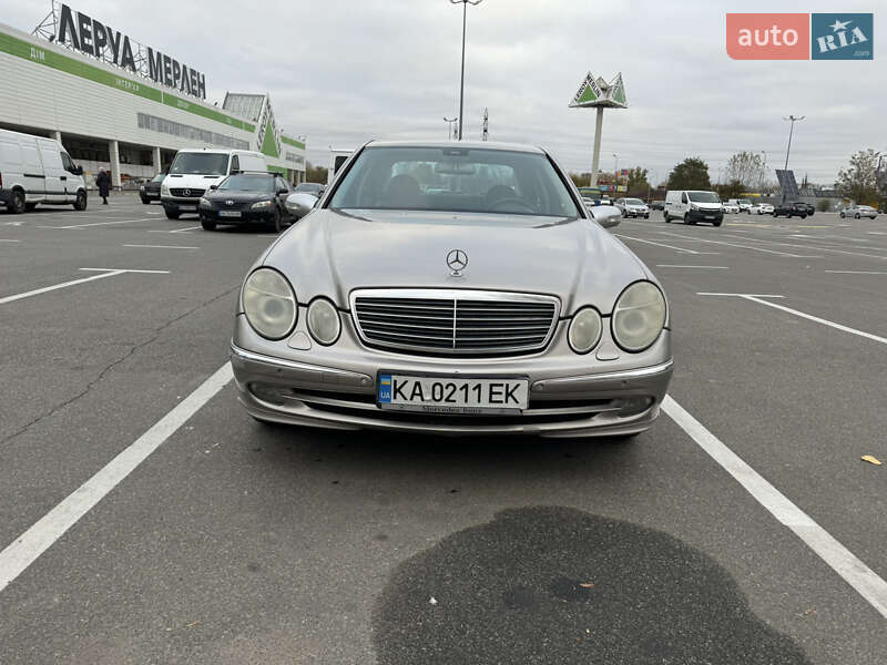 Седан Mercedes-Benz E-Class 2005 в Киеве