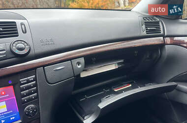 Седан Mercedes-Benz E-Class 2004 в 