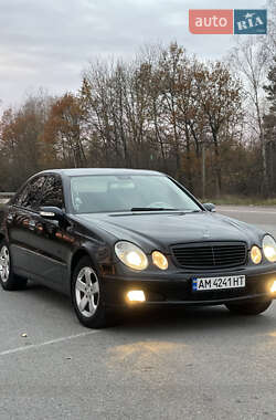 Седан Mercedes-Benz E-Class 2003 в Житомирі