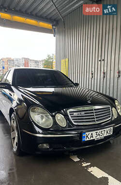 Седан Mercedes-Benz E-Class 2003 в Киеве