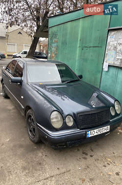 Седан Mercedes-Benz E-Class 1997 в Ужгороді