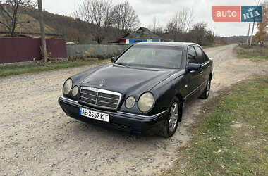 Седан Mercedes-Benz E-Class 1996 в Тульчині