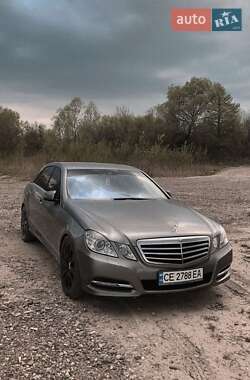 Седан Mercedes-Benz E-Class 2012 в Чернівцях