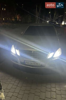 Mercedes-Benz E-Class 2011