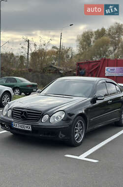 Седан Mercedes-Benz E-Class 2002 в Киеве