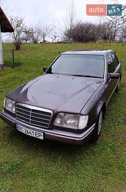 Седан Mercedes-Benz E-Class 1995 в Бориславе