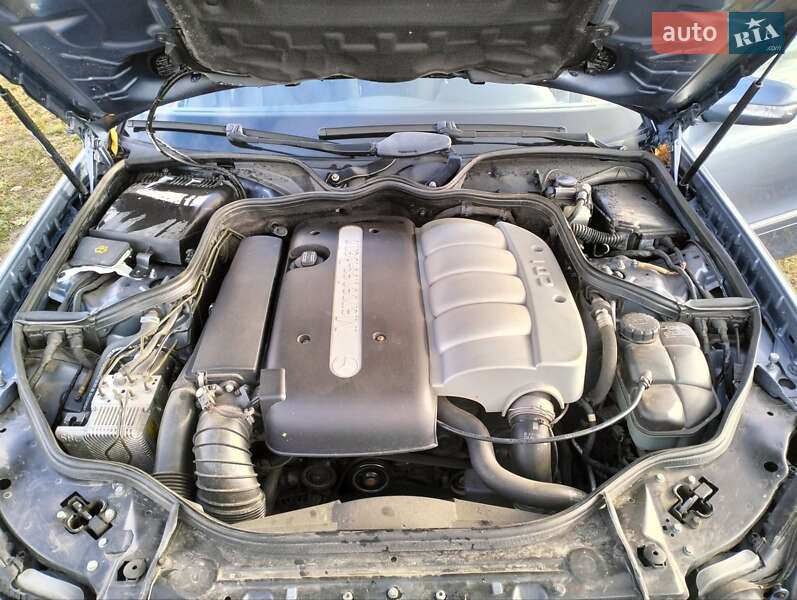 Седан Mercedes-Benz E-Class 2003 в Рівному