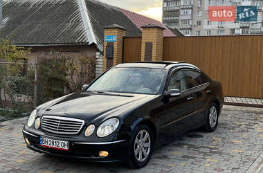 Седан Mercedes-Benz E-Class 2003 в Миколаєві