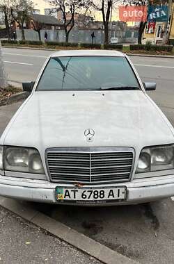 Седан Mercedes-Benz E-Class 1994 в Калуші