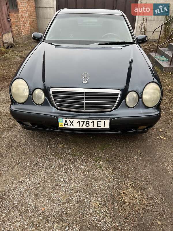 Седан Mercedes-Benz E-Class 2001 в Харкові