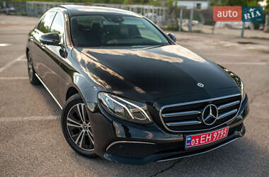 Седан Mercedes-Benz E-Class 2019 в Чернівцях