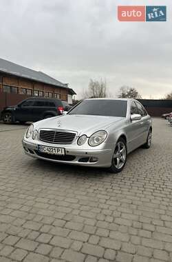 Седан Mercedes-Benz E-Class 2005 в Буську