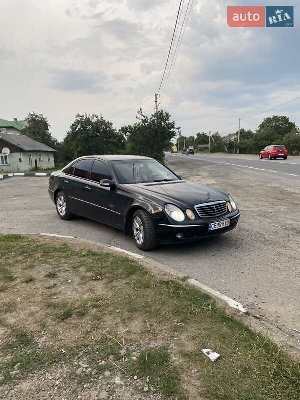 Седан Mercedes-Benz E-Class 2002 в Вижниці