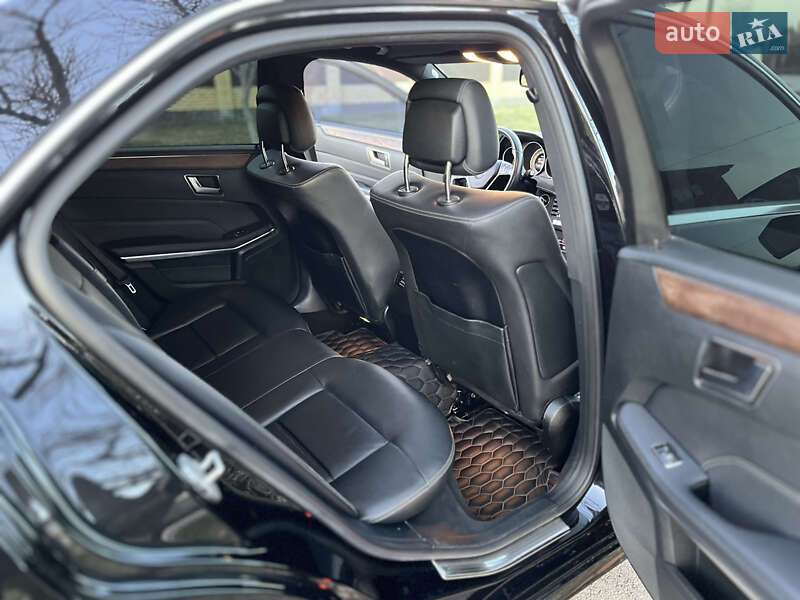 Седан Mercedes-Benz E-Class 2015 в Полтаві